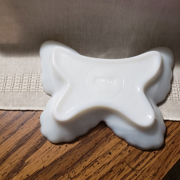 Vintage Avon "Wings of Beauty" Butterfly Soap Dish - Picture 4 of 7